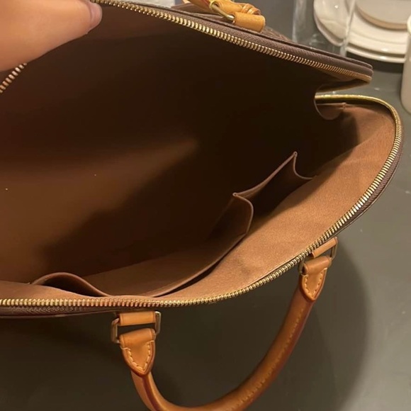 Louis Vuitton Alma GM - discontinued size - Picture 4 of 7